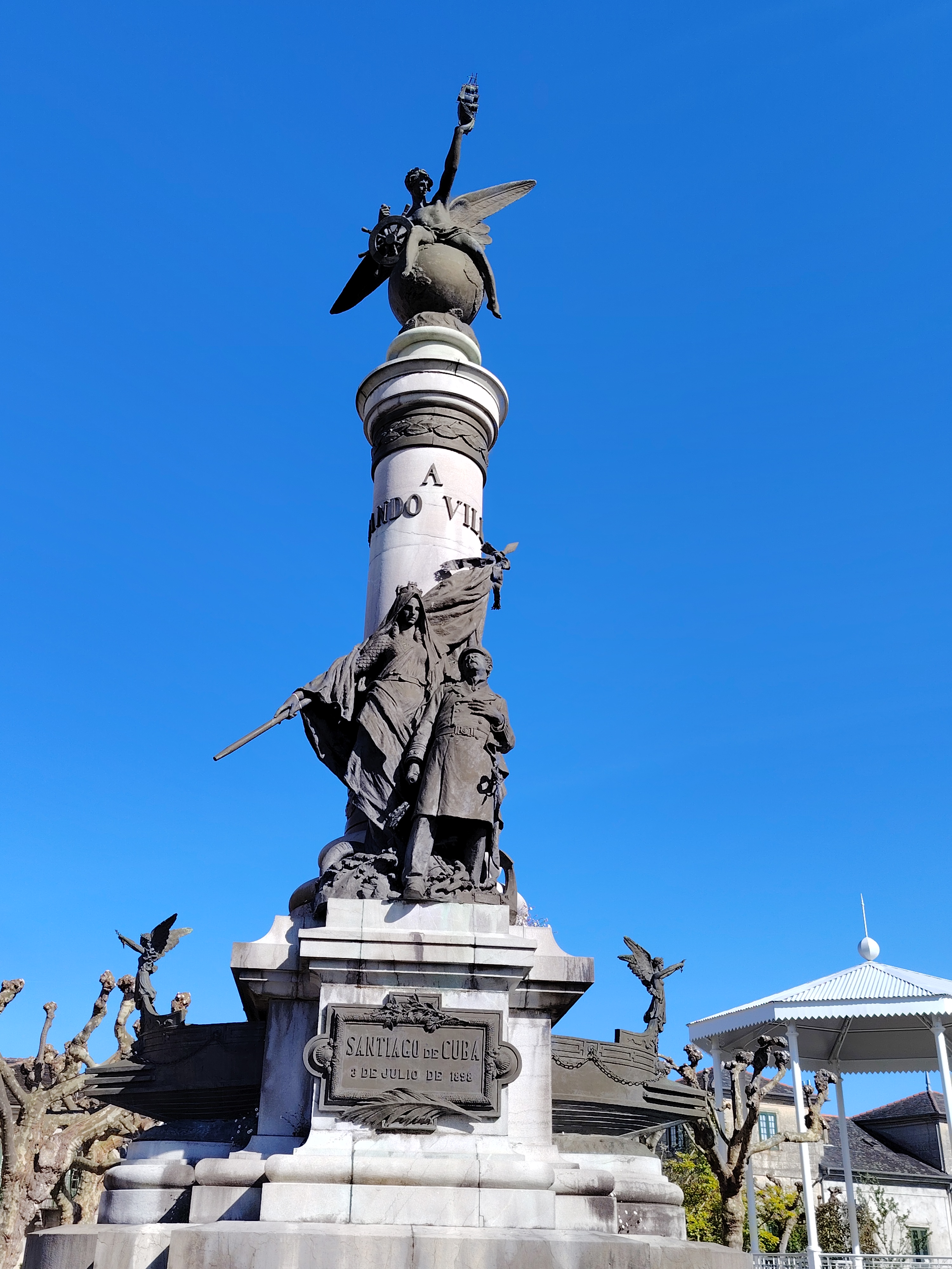 Monumento a Don Fernando Villaamil